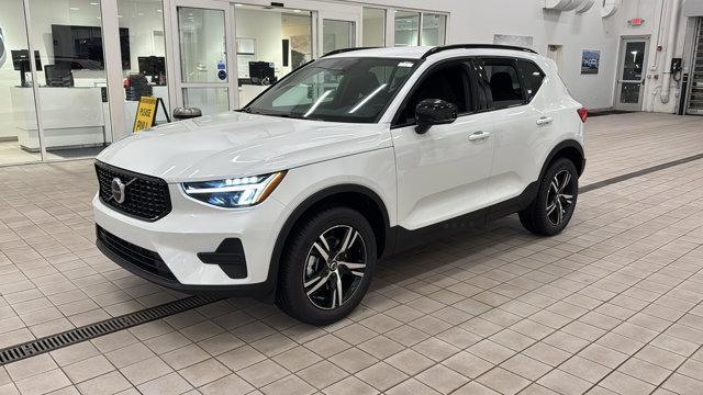 new 2026 Volvo XC40 car, priced at $39,445