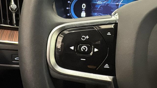 used 2023 Volvo XC60 car, priced at $36,900