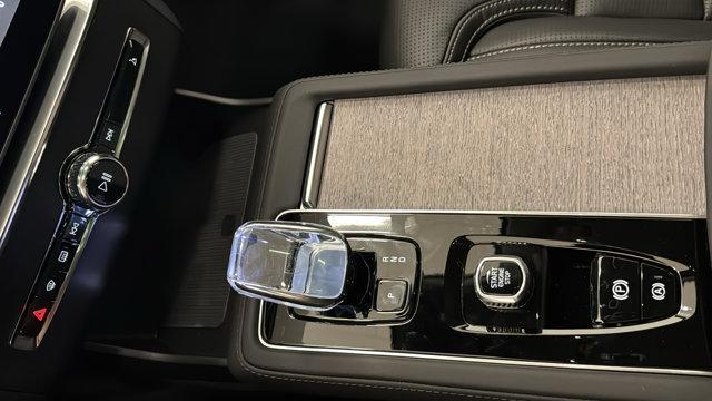 new 2026 Volvo XC90 Plug-In Hybrid car, priced at $86,657