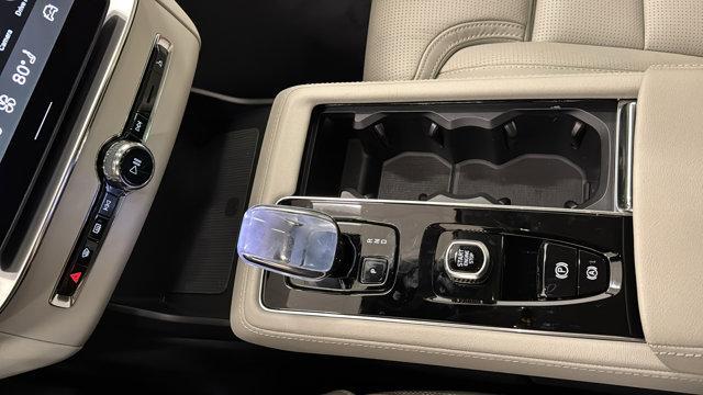 new 2026 Volvo XC90 Plug-In Hybrid car, priced at $85,745