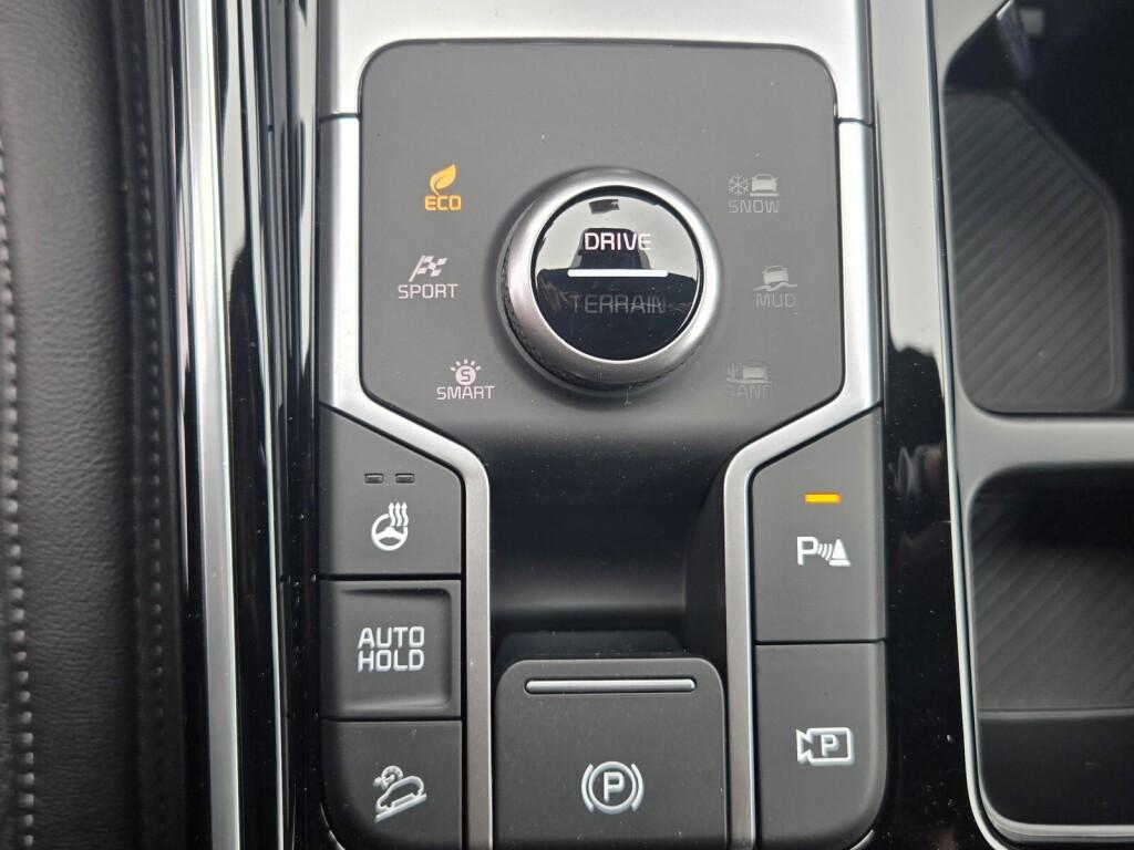 new 2026 Kia Sorento Hybrid car, priced at $48,570