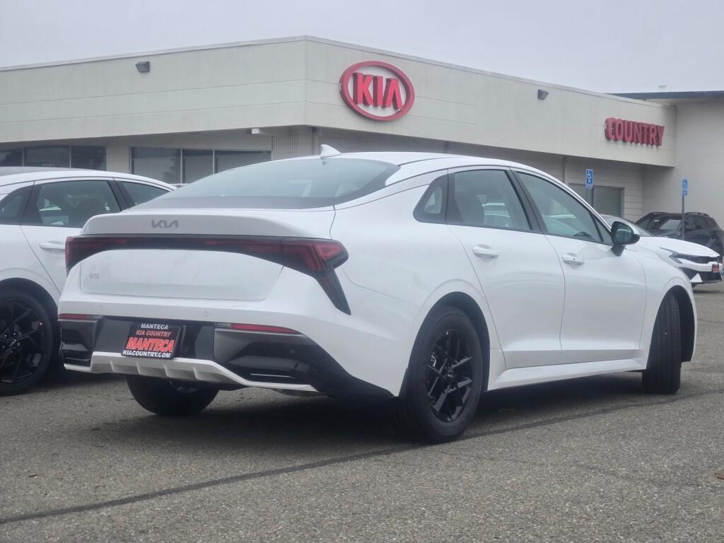 new 2026 Kia K5 car, priced at $28,840