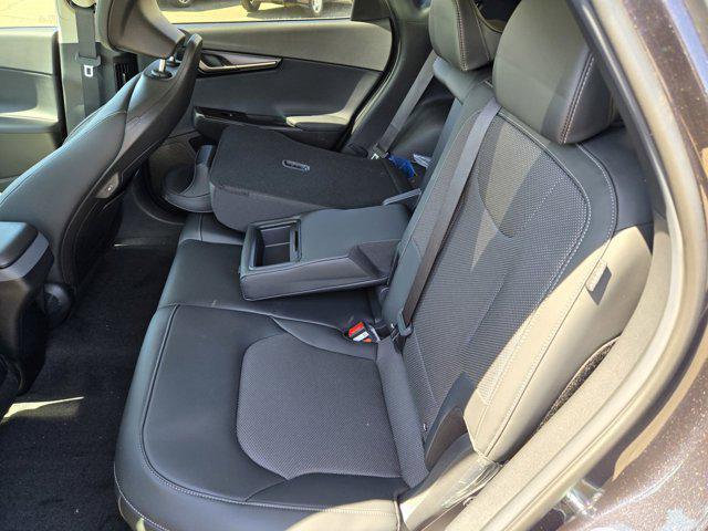 new 2025 Kia EV6 car, priced at $45,681