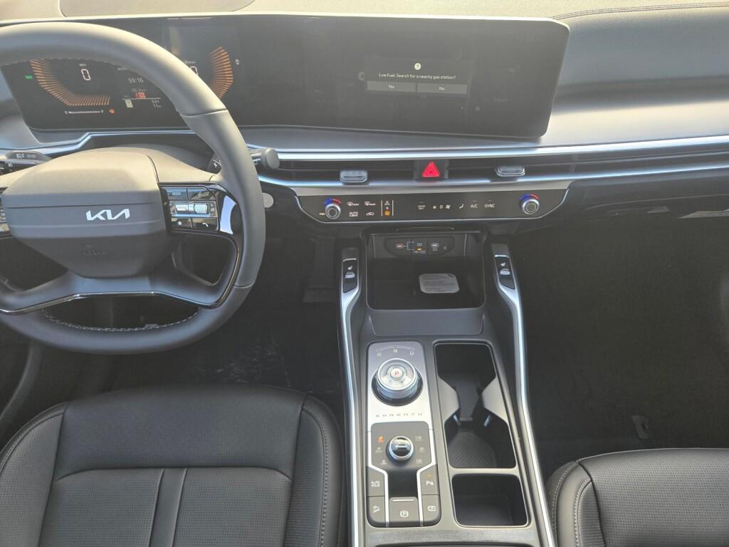 new 2026 Kia Sorento Hybrid car, priced at $44,555