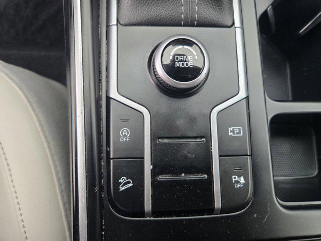 used 2023 Kia Sorento car, priced at $26,997