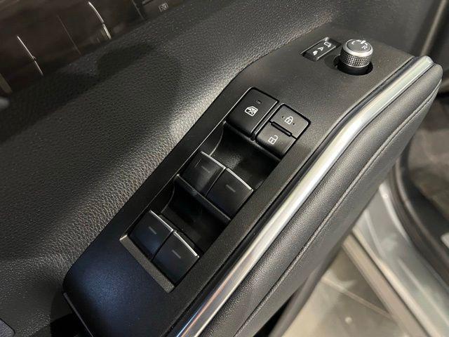 used 2025 Toyota Highlander car, priced at $54,797