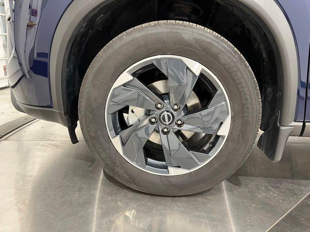 used 2025 Nissan Rogue car, priced at $27,558