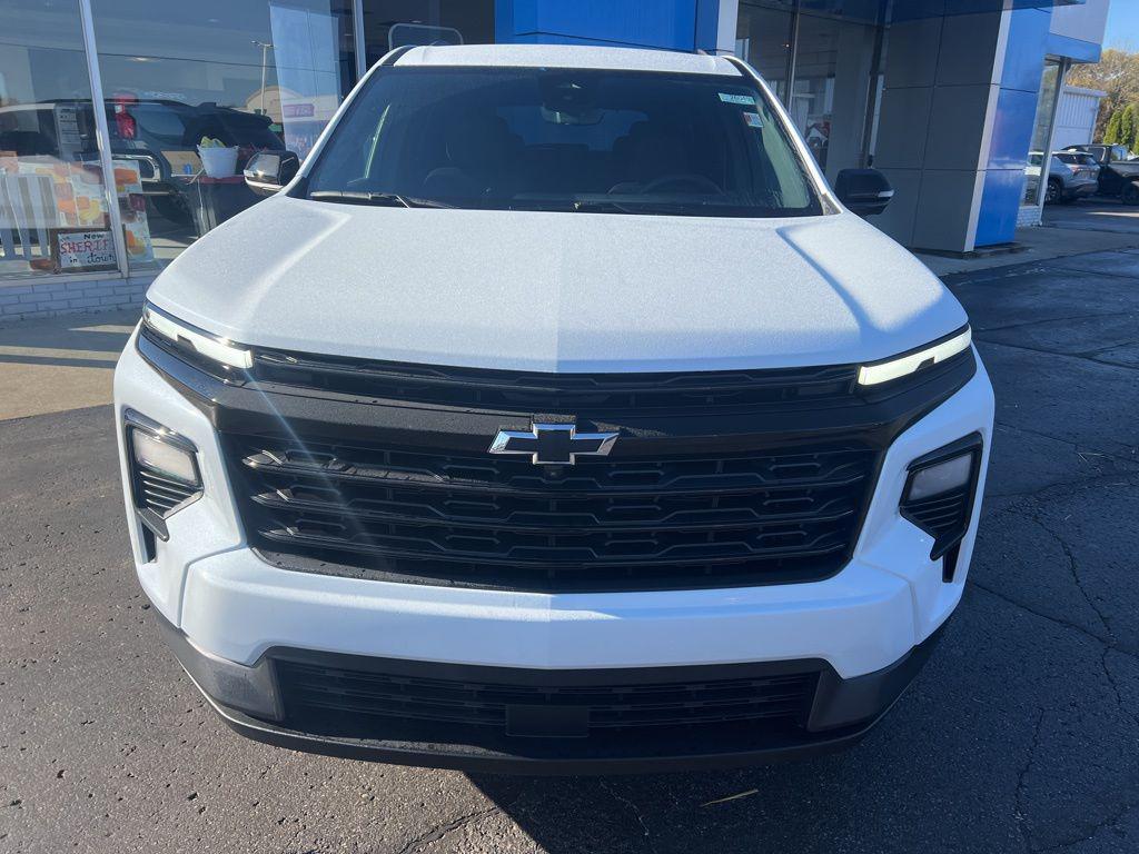 new 2026 Chevrolet Traverse car, priced at $44,172