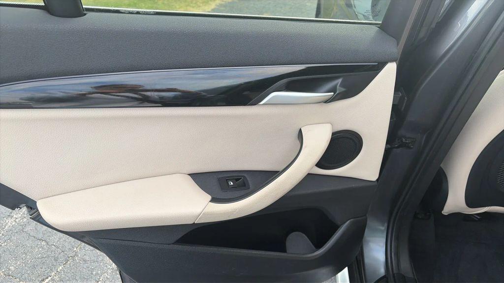 BMW X1 view 25