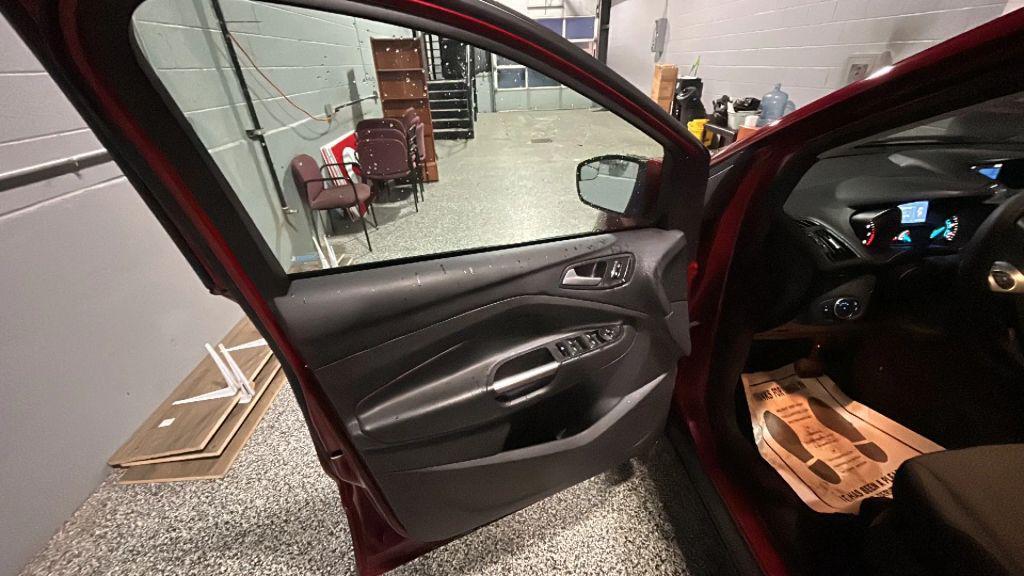 used 2015 Ford Escape car, priced at $8,200