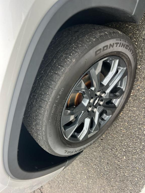 used 2021 Chevrolet Traverse car, priced at $25,532