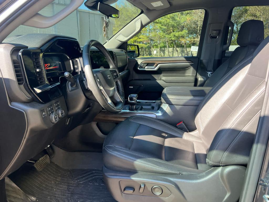 used 2024 Chevrolet Silverado 1500 car, priced at $45,937