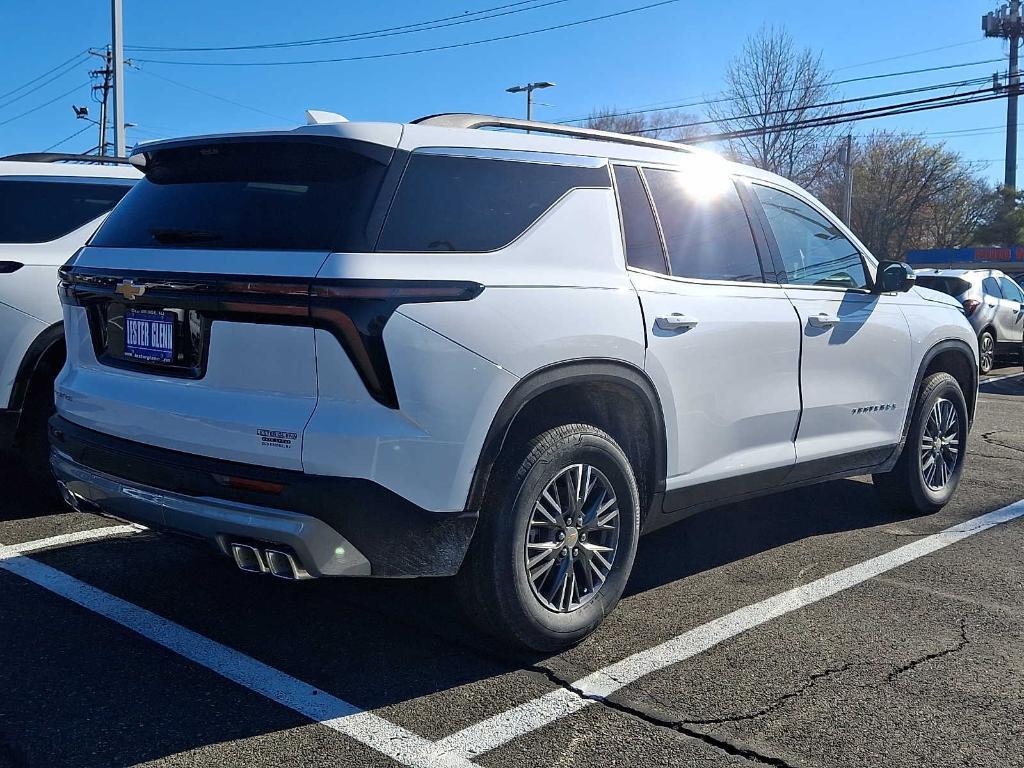new 2026 Chevrolet Traverse car, priced at $44,083