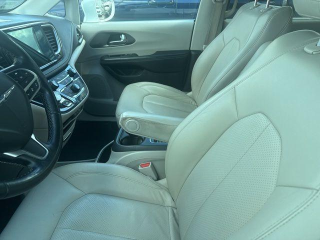 used 2021 Chrysler Pacifica car, priced at $14,910