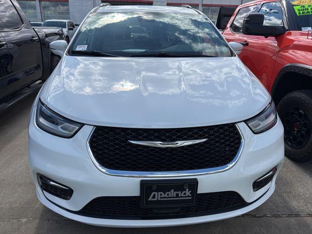 used 2021 Chrysler Pacifica car, priced at $14,910