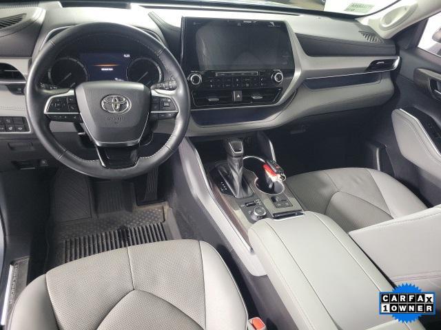 used 2021 Toyota Highlander car, priced at $34,932