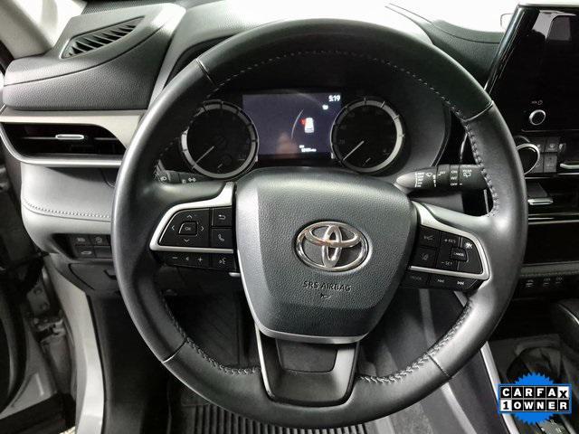 used 2024 Toyota Highlander car, priced at $31,430