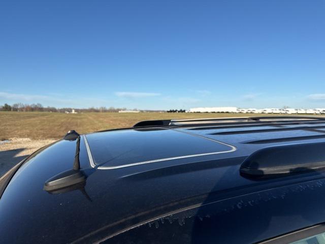 used 2003 Cadillac Escalade ESV car, priced at $3,922