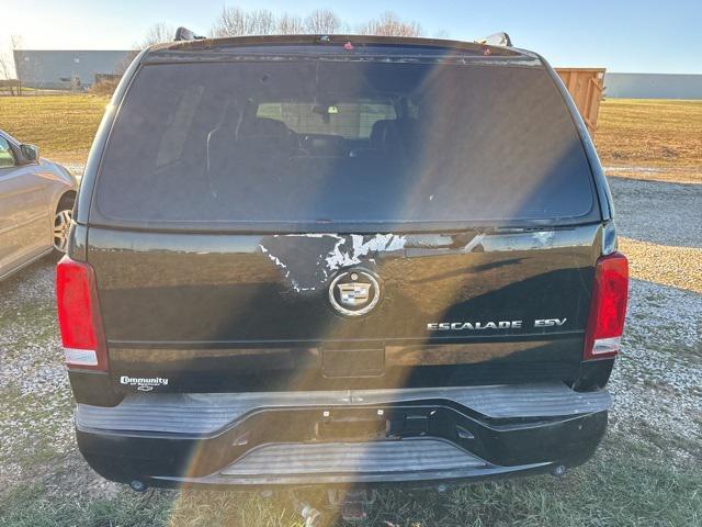 used 2003 Cadillac Escalade ESV car, priced at $3,922