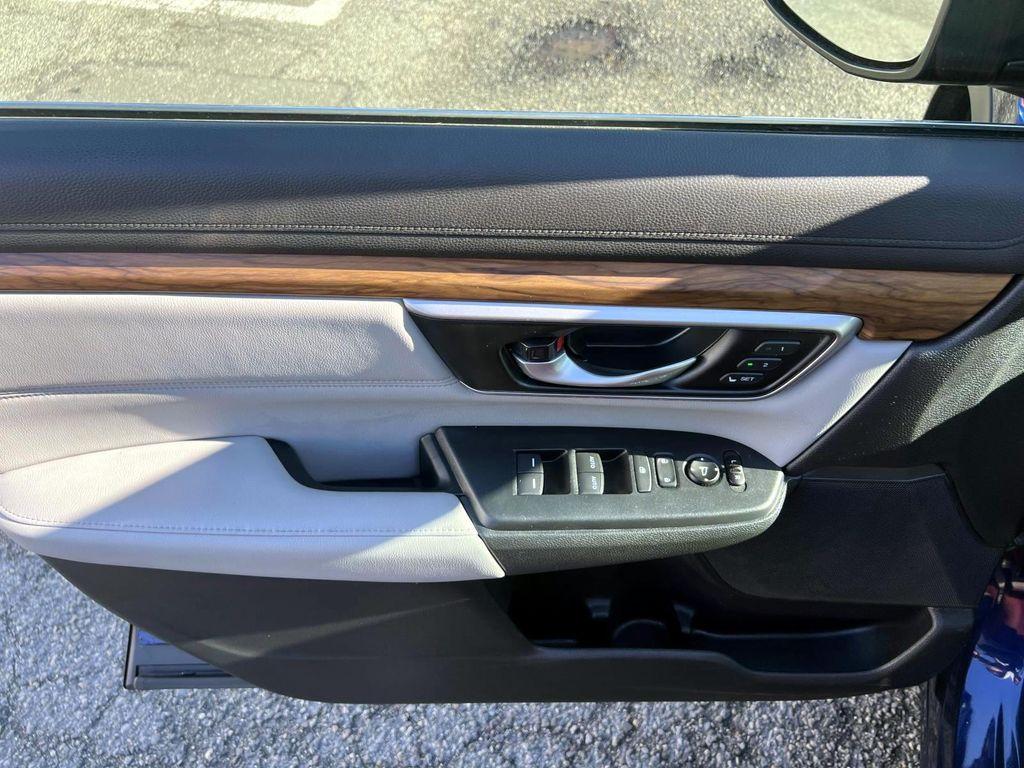 used 2020 Honda CR-V car, priced at $21,995