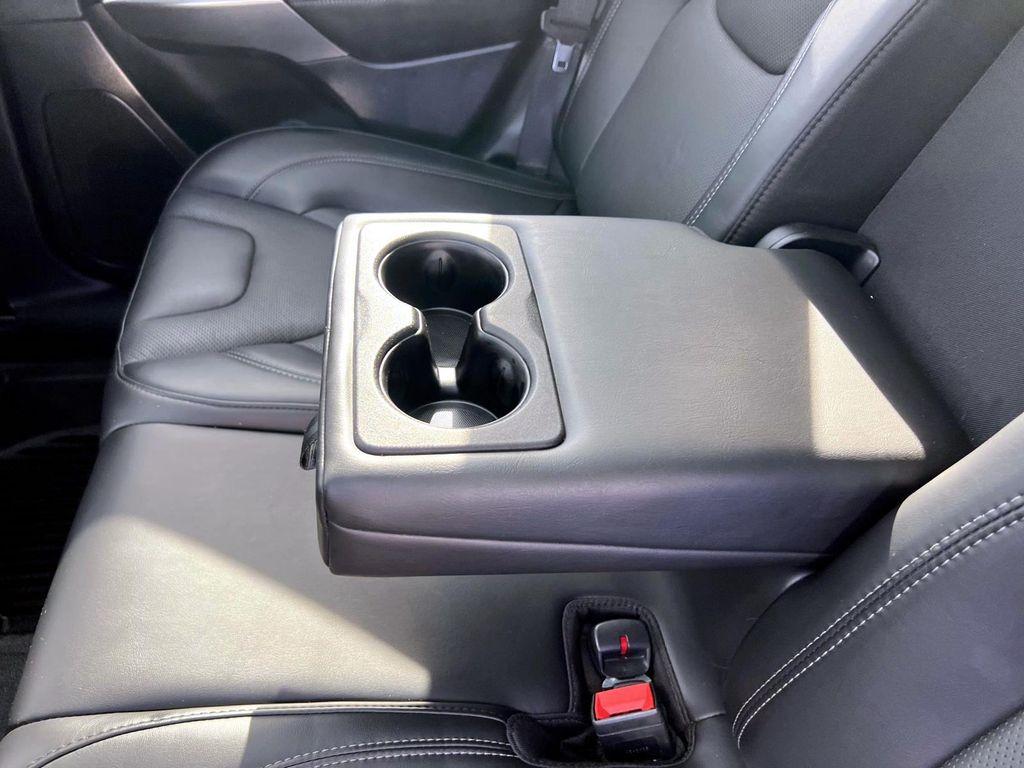 used 2021 Jeep Cherokee car, priced at $18,795