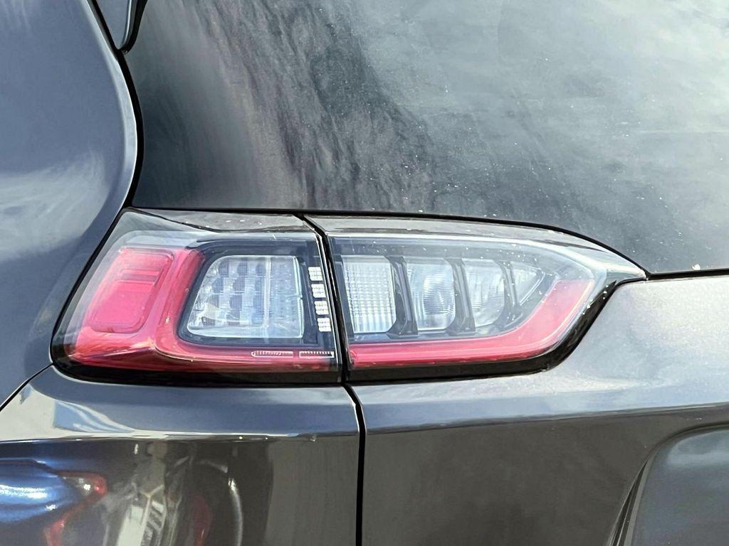 used 2021 Jeep Cherokee car, priced at $18,795