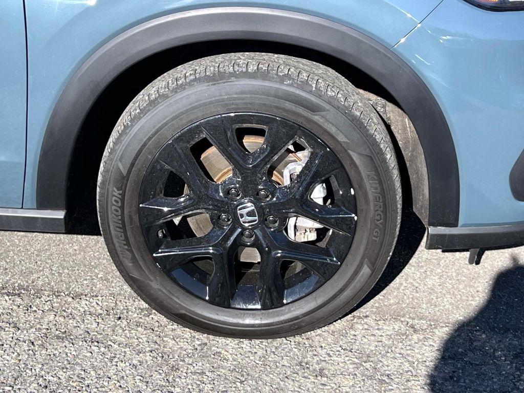 used 2025 Honda HR-V car, priced at $25,895