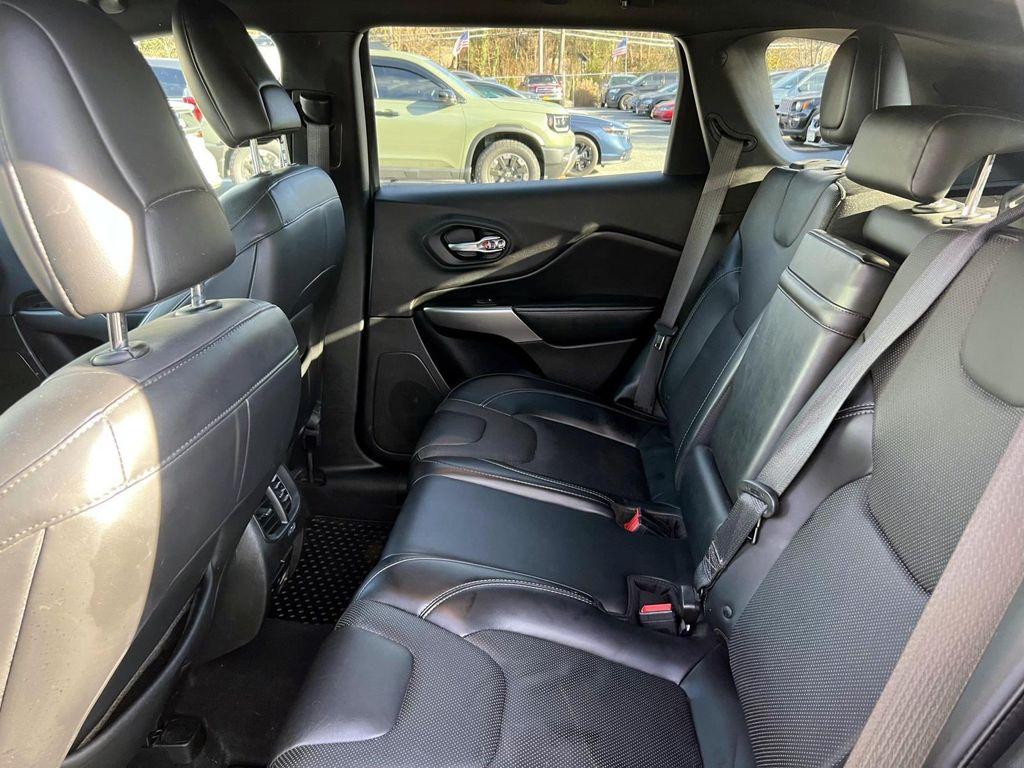 used 2019 Jeep Cherokee car, priced at $15,995