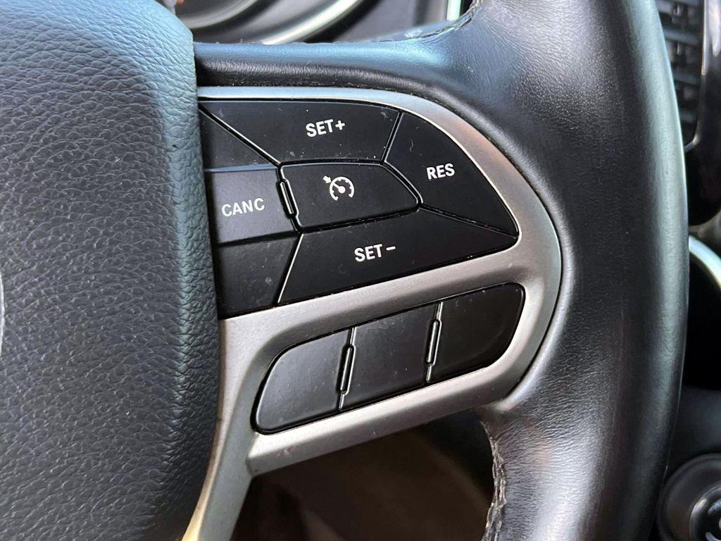 used 2019 Jeep Cherokee car, priced at $15,995