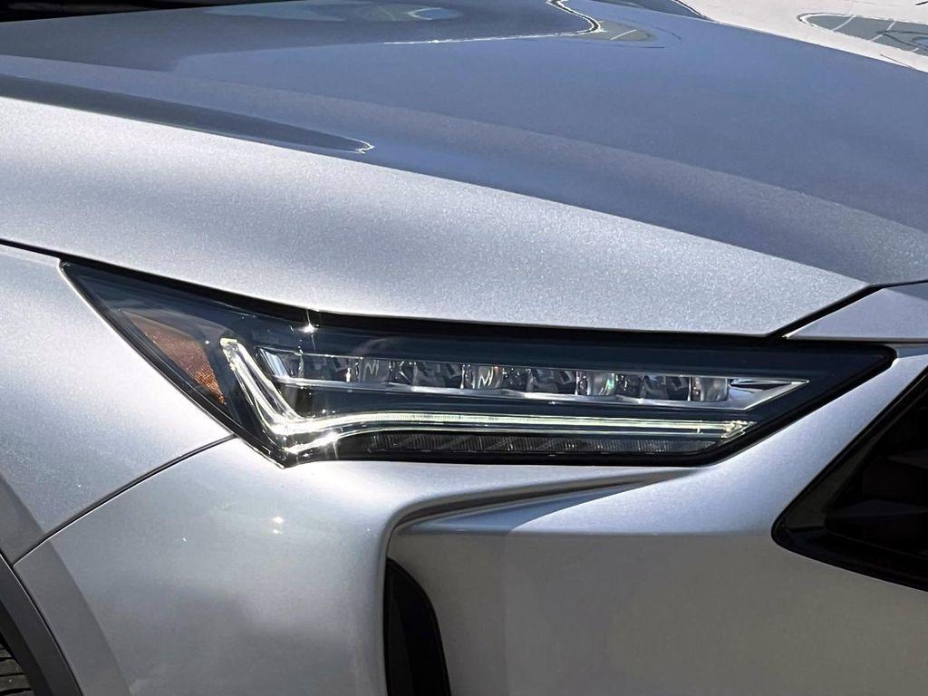 used 2023 Acura MDX car, priced at $43,995