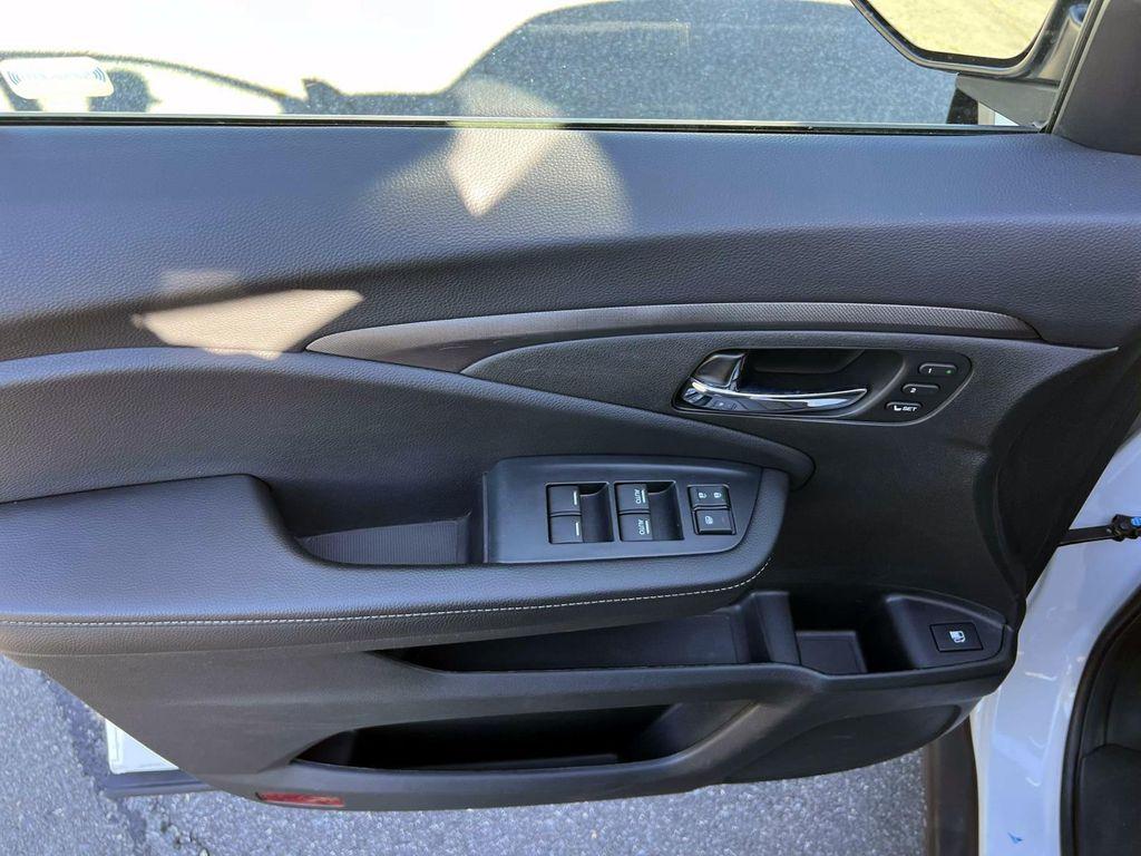 used 2023 Honda Ridgeline car, priced at $29,895