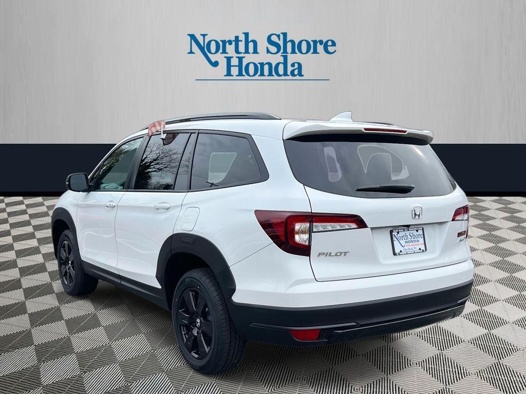 used 2022 Honda Pilot car, priced at $31,895