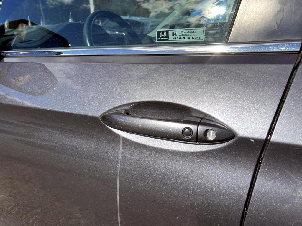 used 2022 Honda Pilot car, priced at $29,895