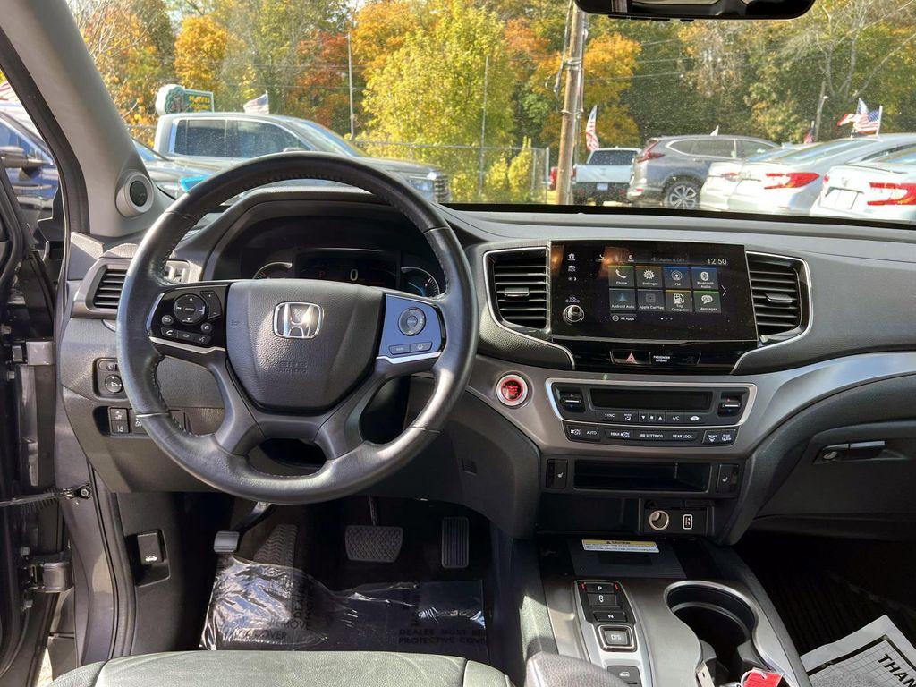 used 2022 Honda Pilot car, priced at $29,895