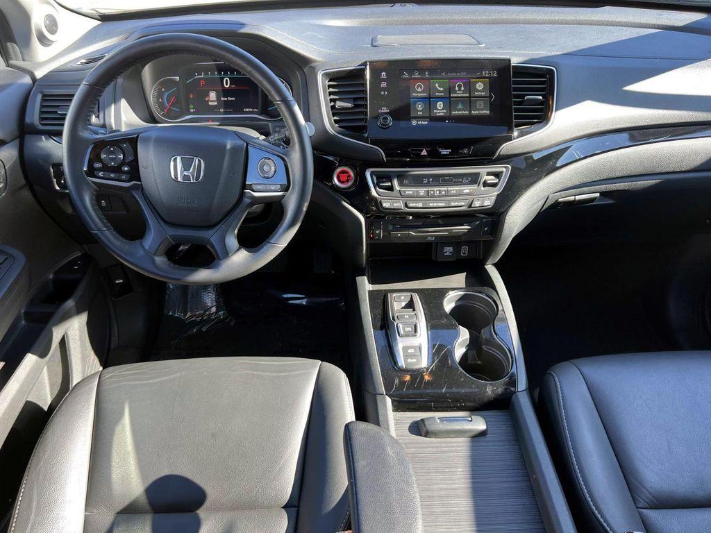 used 2022 Honda Pilot car, priced at $32,995