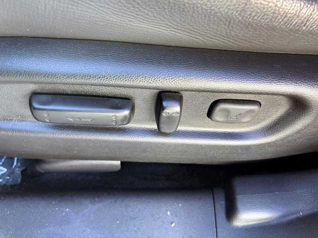 used 2022 Honda Pilot car, priced at $32,995