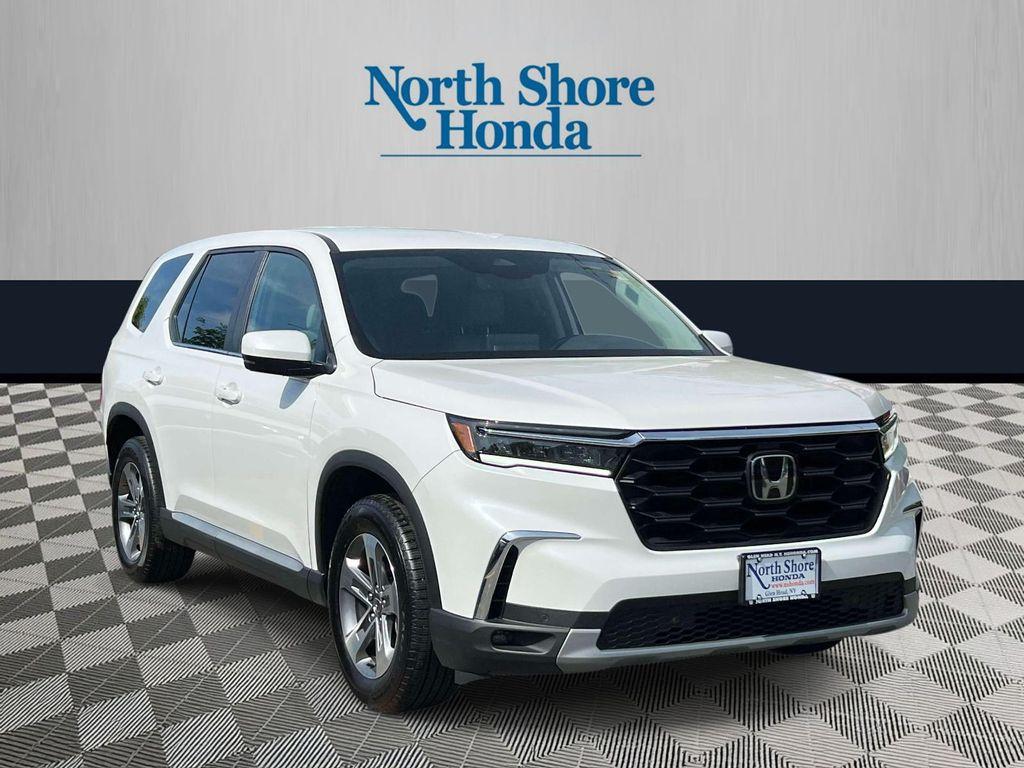 used 2025 Honda Pilot car, priced at $41,995
