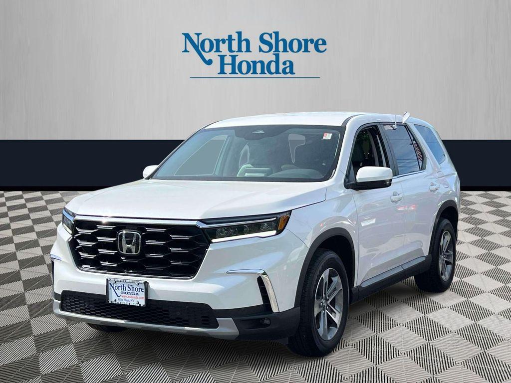 used 2025 Honda Pilot car, priced at $41,995