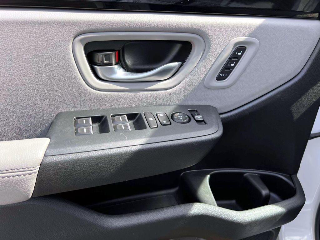 used 2025 Honda Pilot car, priced at $41,995
