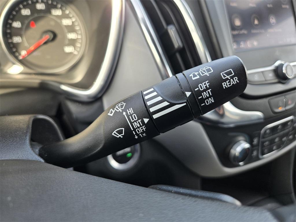 used 2023 Chevrolet Equinox car, priced at $22,998