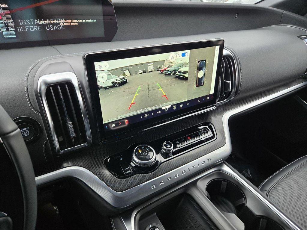 new 2025 Ford Expedition car, priced at $81,591