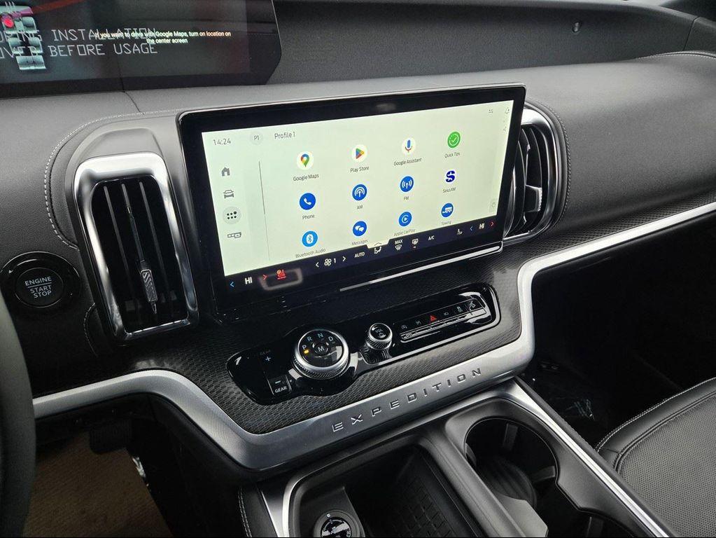 new 2025 Ford Expedition car, priced at $81,591