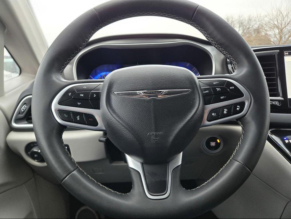 used 2024 Chrysler Pacifica car, priced at $28,125