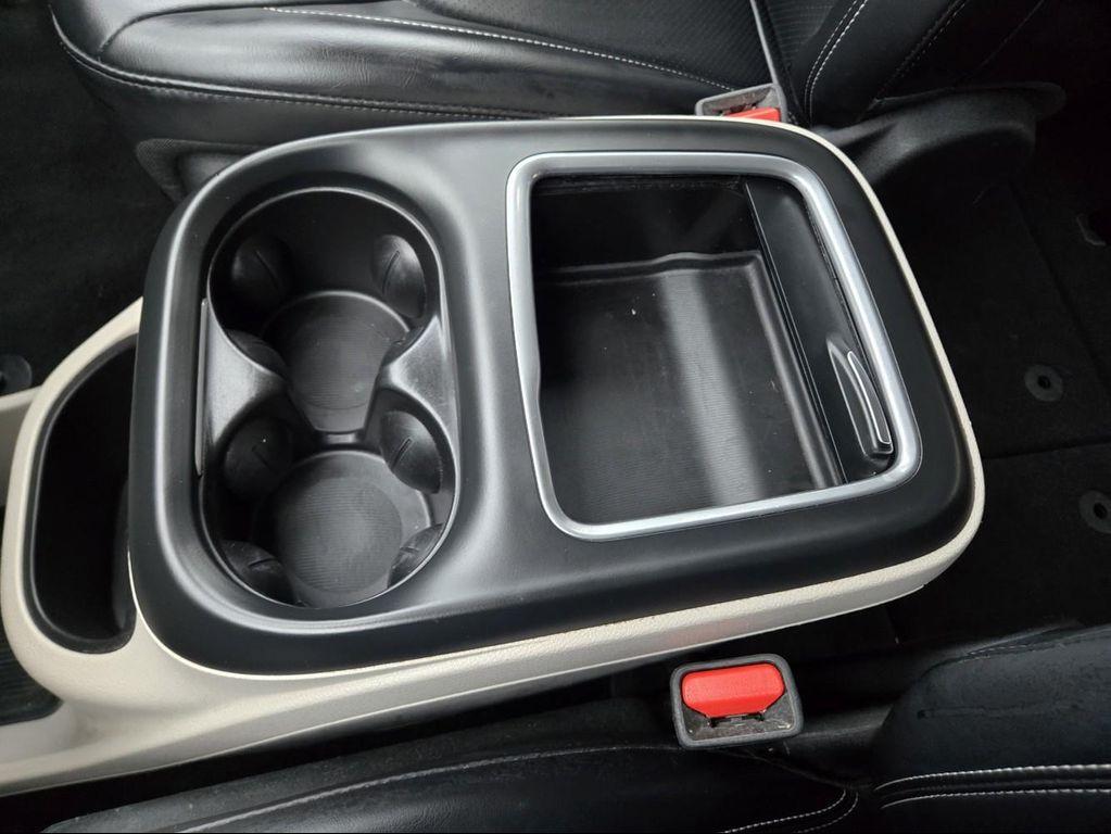 used 2024 Chrysler Pacifica car, priced at $28,125