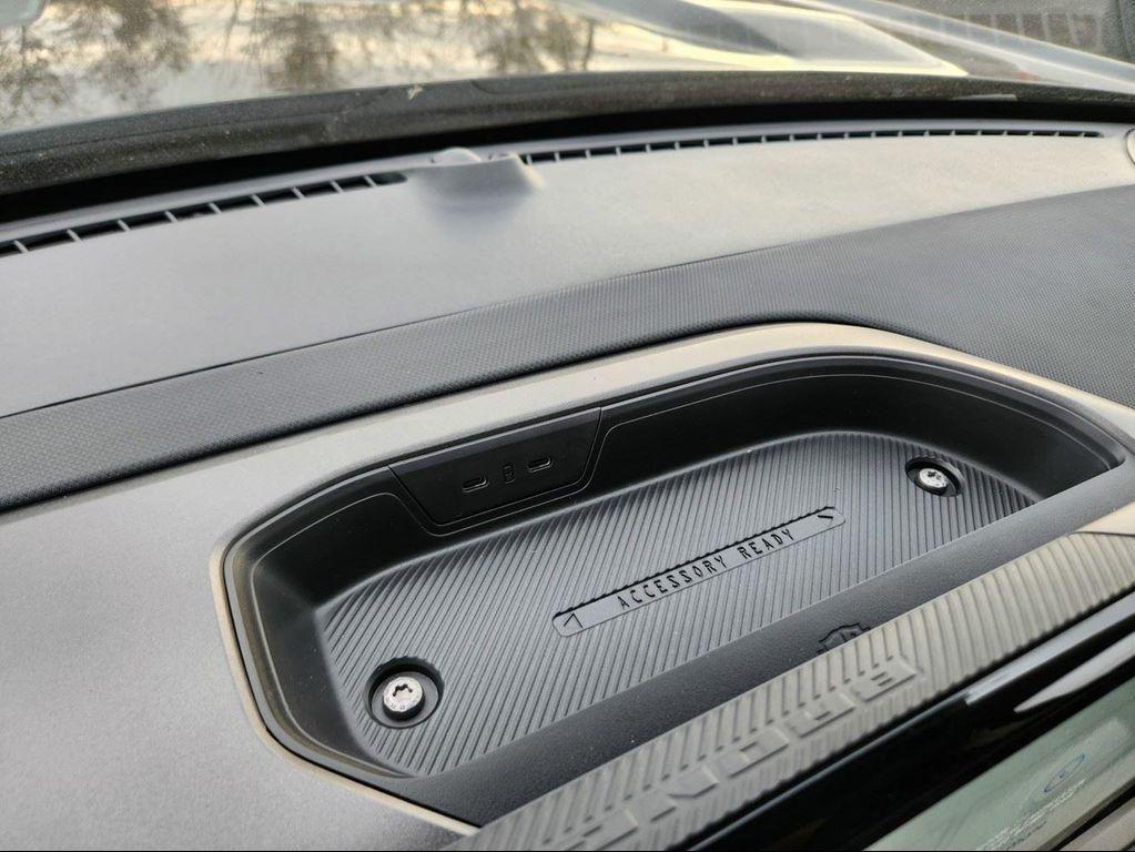 new 2025 Ford Bronco Sport car, priced at $32,751