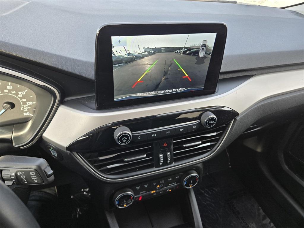 used 2022 Ford Escape car, priced at $19,550