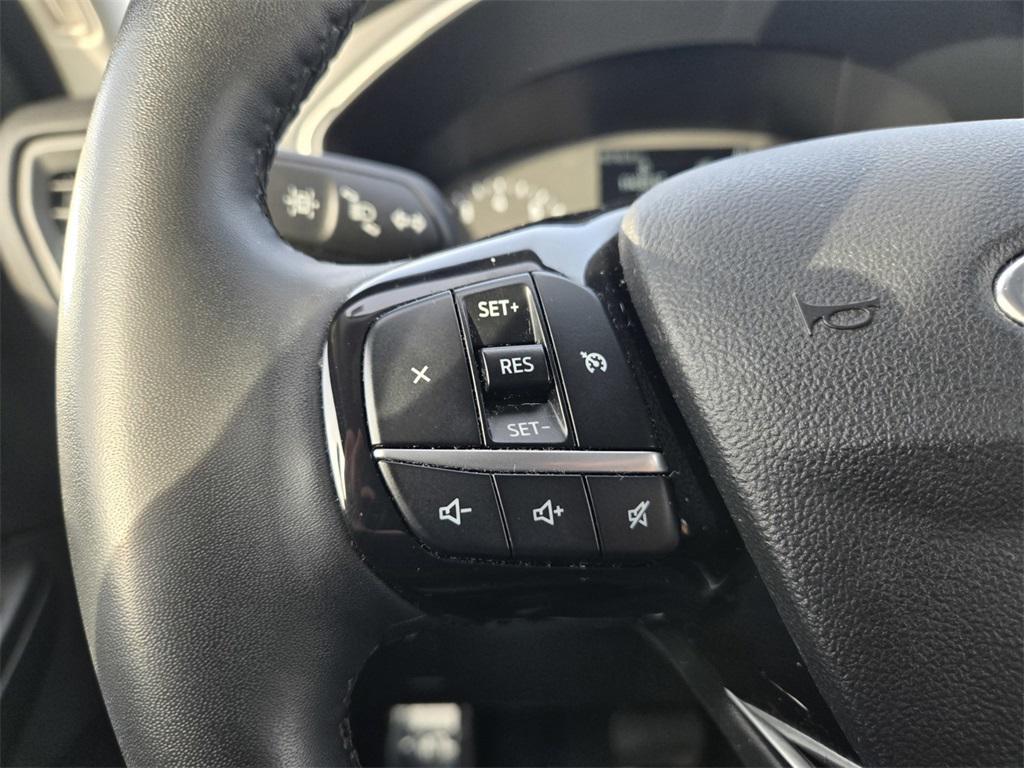 used 2022 Ford Escape car, priced at $19,550