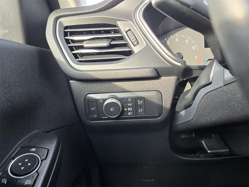 used 2022 Ford Escape car, priced at $19,550