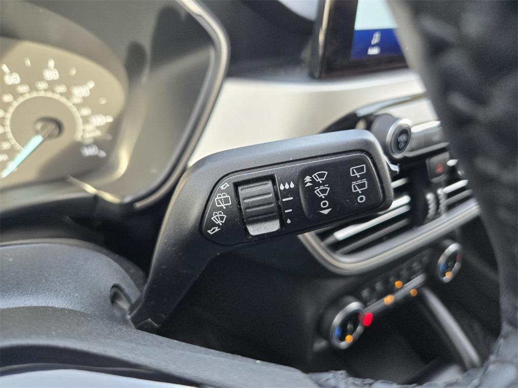 used 2022 Ford Escape car, priced at $19,550