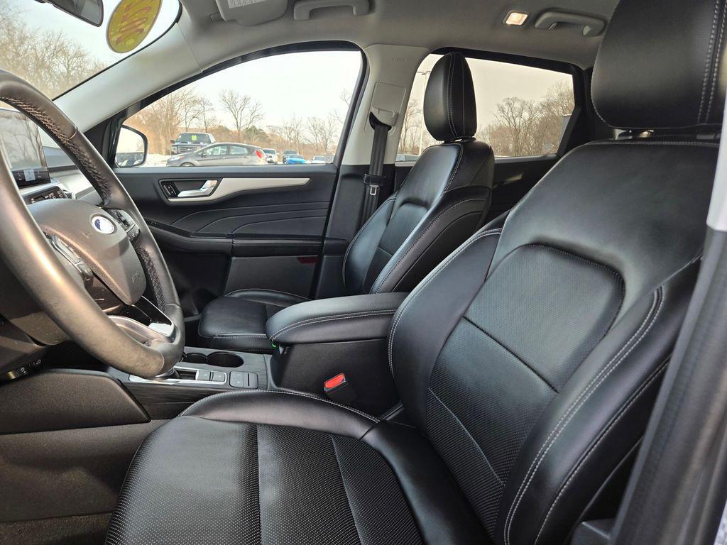 used 2022 Ford Escape car, priced at $19,400